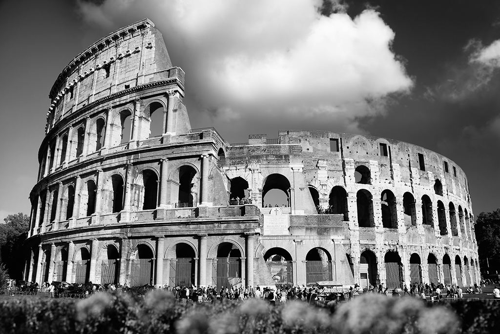 Roma: Coliseo blanco y negro