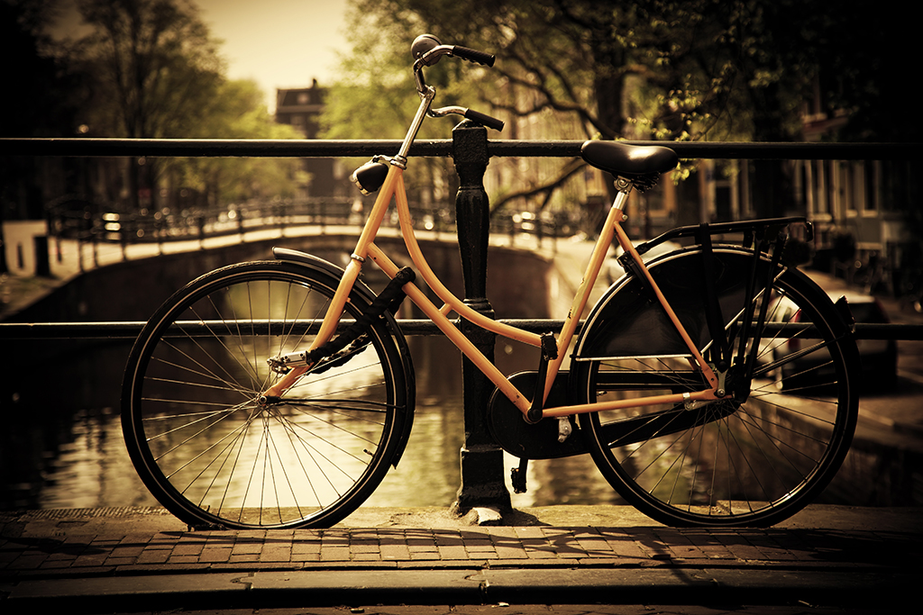 Ámsterdam: bicicleta y río